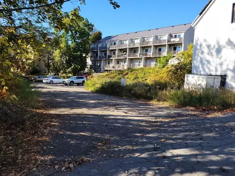 18-24 River St #1, Hudson, MA 01749