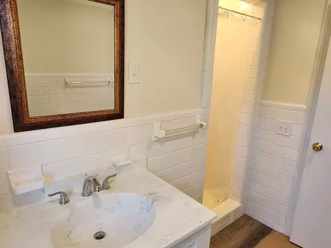 Bath - 236 Pondview Dr, Springfield, MA 01118 photo 2 of 2