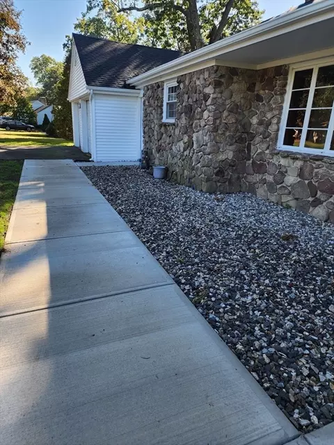 Other - 236 Pondview Dr, Springfield, MA 01118 photo 1 of 4