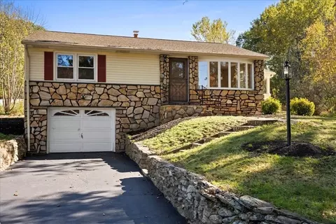 4 G H Wilson Rd, Spencer, MA 01562