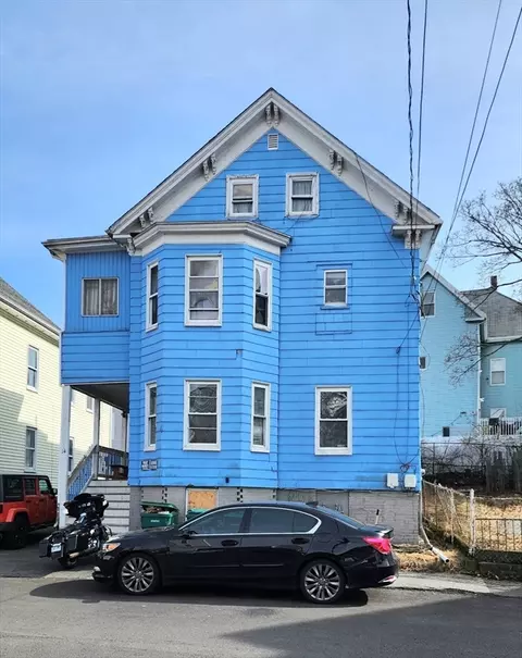 14 Valley Ave, Lynn, MA 01902