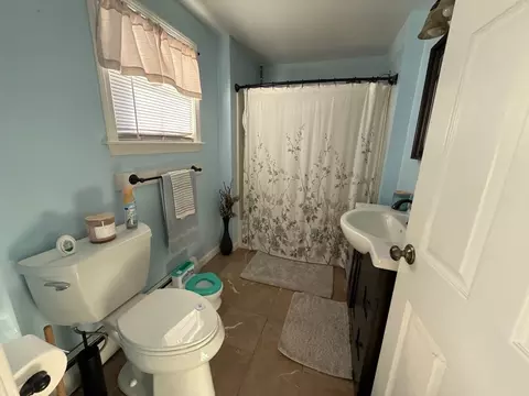 36 Palmer St, Fall River, MA 02724 photo 7