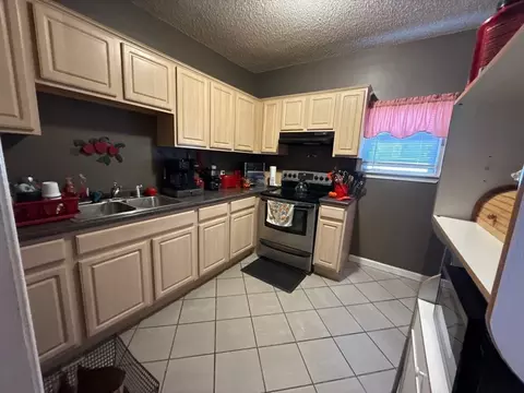 36 Palmer St, Fall River, MA 02724 photo 19