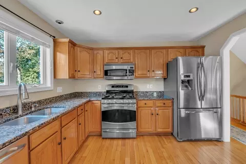 133 Derby St, Worcester, MA 01604 photo 5