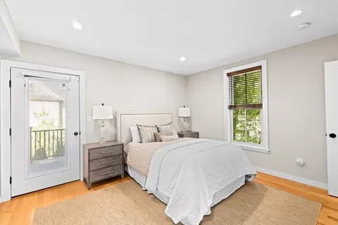 56-58 Perry St #4, Brookline, MA 02446 photo 7