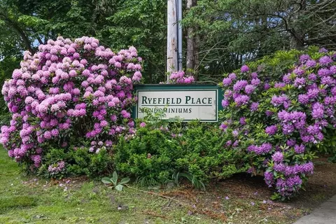 8 Longmeadow Dr #14A, Rowley, MA 01969