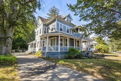 196 Forest Park Ave, Springfield, MA 01108
