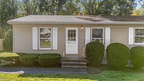 Exterior - 6 Hingham Rd, Worcester, MA 01606 photo 6 of 6