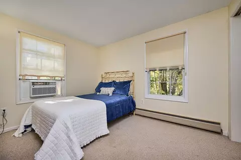384 Spring St, Florence, MA 01062 photo 23