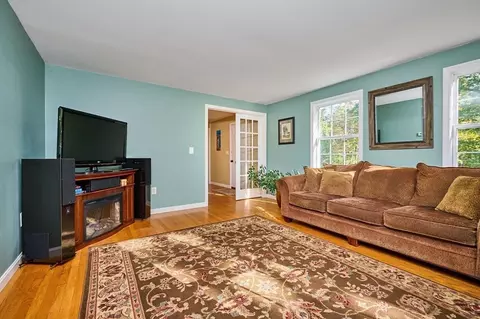 384 Spring St, Florence, MA 01062 photo 12