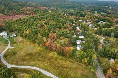 384 Spring St, Florence, MA 01062 photo 36