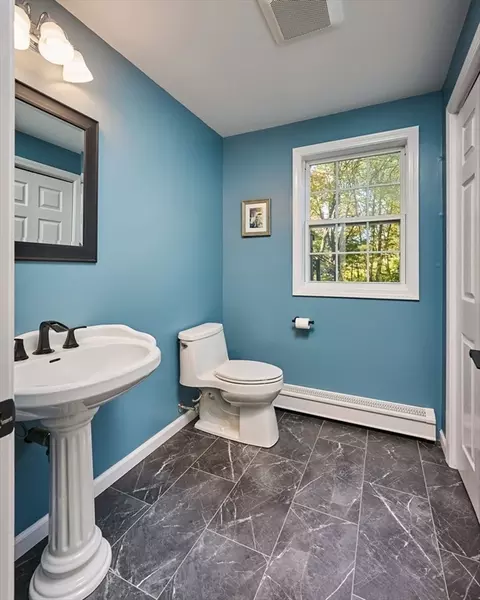 384 Spring St, Florence, MA 01062 photo 17
