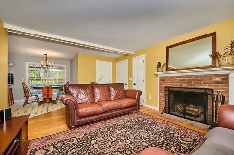 384 Spring St, Florence, MA 01062 photo 6