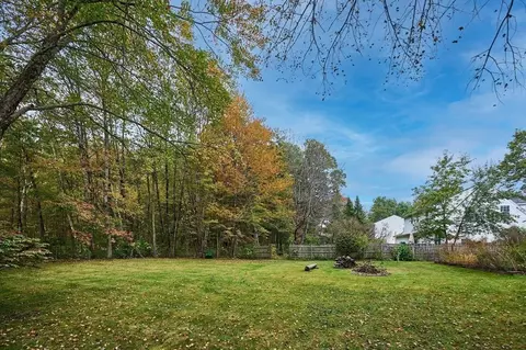 384 Spring St, Florence, MA 01062 photo 33
