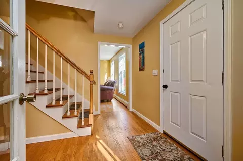 384 Spring St, Florence, MA 01062 photo 4