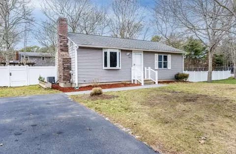 545 Lincoln Road Ext, Barnstable, MA 02601