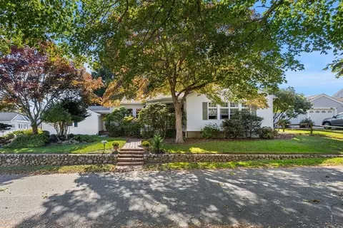 9 Pearson St, Beverly, MA 01915