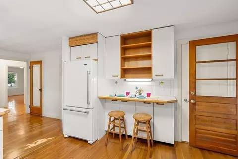 9 Pearson St, Beverly, MA 01915 photo 8