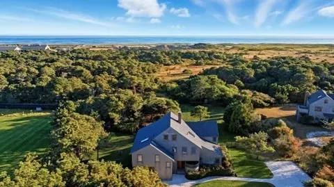 17 Pond View Dr, Nantucket, MA 02554