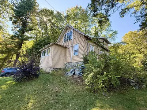 11 Margin St, Worcester, MA 01604 photo 4