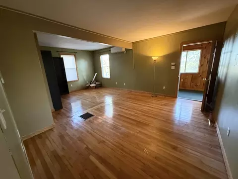 11 Margin St, Worcester, MA 01604 photo 13