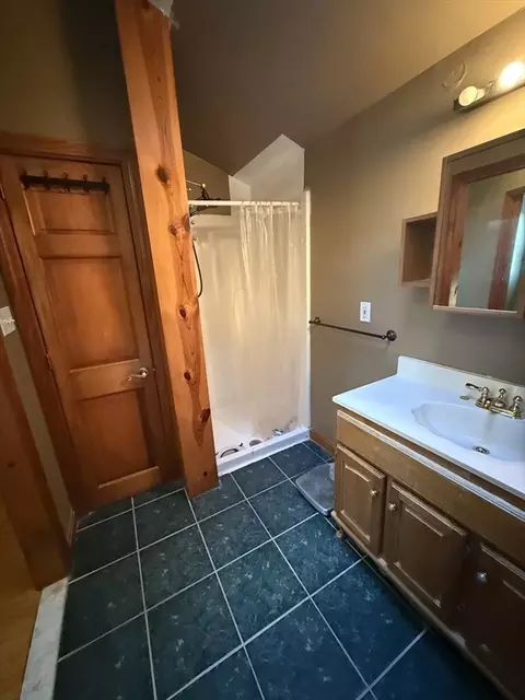 11 Margin St, Worcester, MA 01604 photo 33