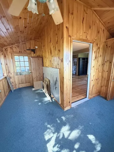 11 Margin St, Worcester, MA 01604 photo 16