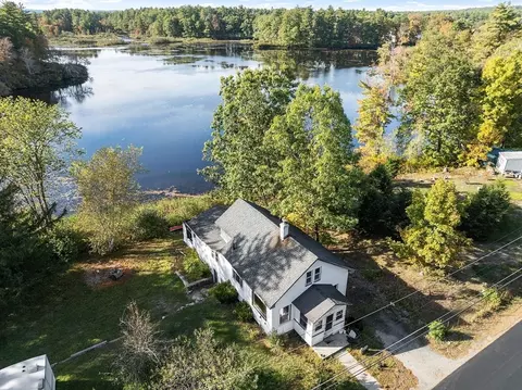 31 South St, Townsend, MA 01469
