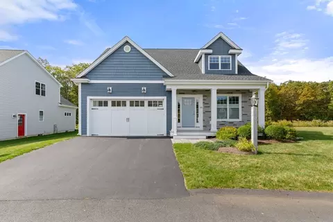 43 Bittersweet Cir #43, Holliston, MA 01746