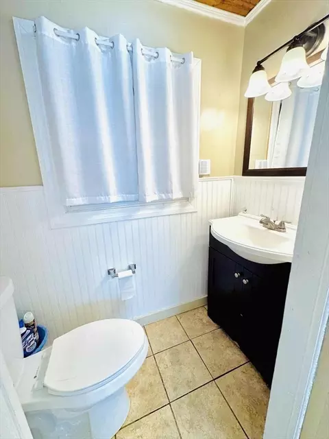 21 Herman St, Springfield, MA 01108 photo 8