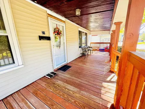 21 Herman St, Springfield, MA 01108 photo 3