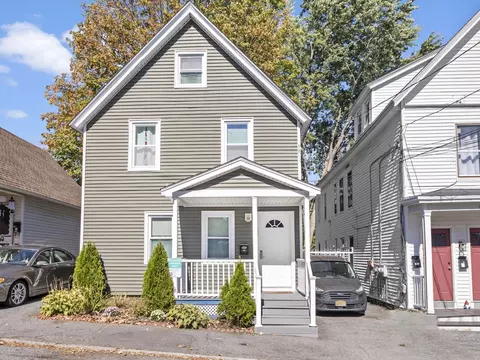 85 B St, Lowell, MA 01851
