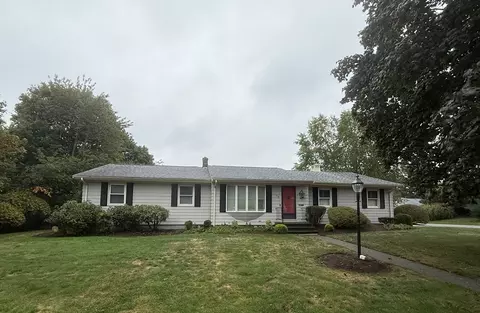 95 Caroline Ave, Somerset, MA 02725