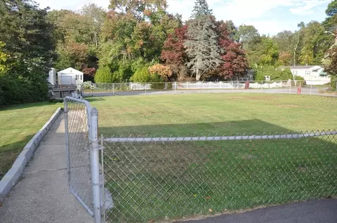 Exterior - 57 Crompton St, Acushnet, MA 02743 photo 6 of 7