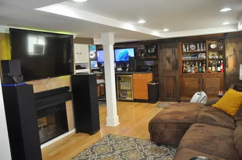 Living - 57 Crompton St, Acushnet, MA 02743 photo 2 of 2