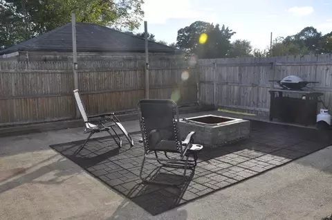 Exterior - 57 Crompton St, Acushnet, MA 02743 photo 5 of 7