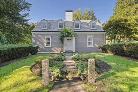 106 Farlow Rd, Newton, MA 02458