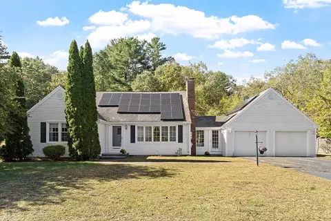 2 Spring Ln, Hopkinton, MA 01748