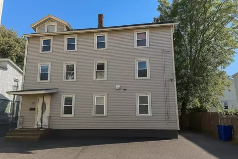 38 Garfield St, Central Falls, RI 02863
