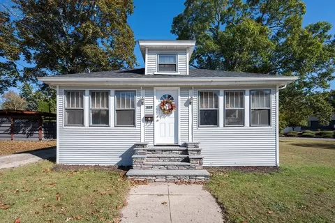 309 Thacher St, Attleboro, MA 02703