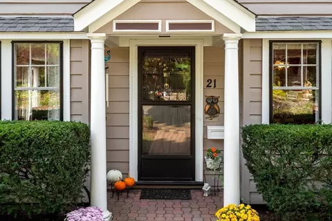 21 Lewis St, Newton, MA 02458