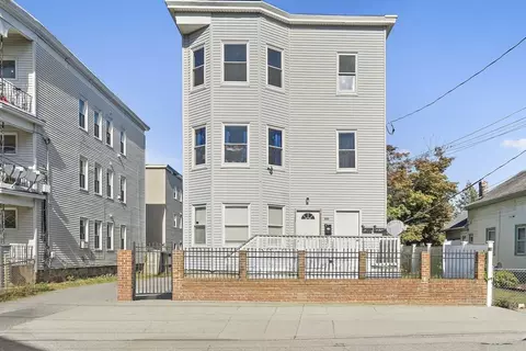 357-361 Howard St, Lawrence, MA 01841