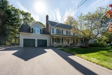 15 Ribero Dr, Franklin, MA 02038 photo 2