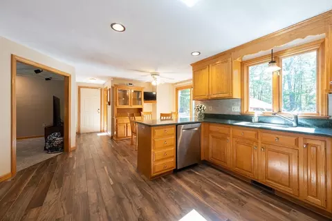 15 Ribero Dr, Franklin, MA 02038 photo 13