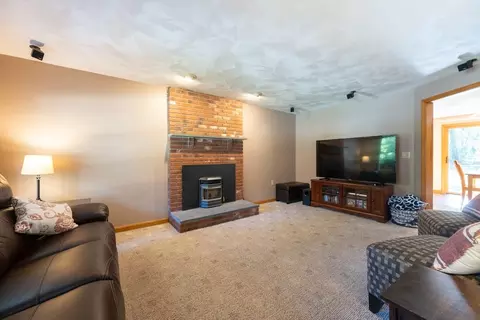 15 Ribero Dr, Franklin, MA 02038 photo 16