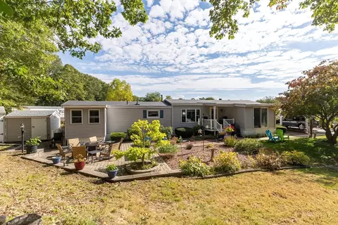 33 Dublin Way, Plainville, MA 02762