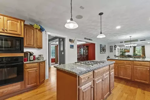 170 E Richardson Rd, Dracut, MA 01826 photo 12
