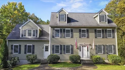 170 E Richardson Rd, Dracut, MA 01826