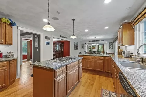 170 E Richardson Rd, Dracut, MA 01826 photo 13