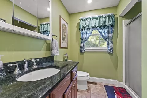 170 E Richardson Rd, Dracut, MA 01826 photo 17